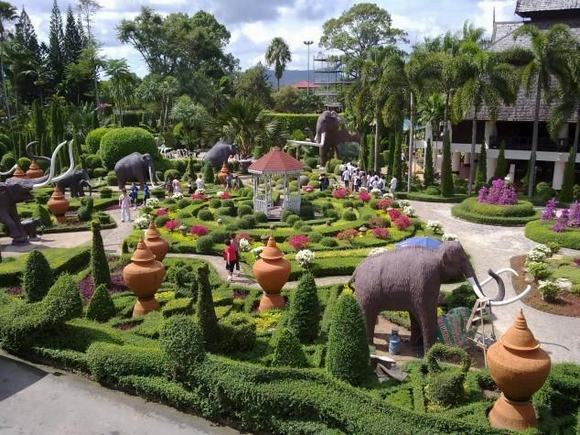 Khu vườn Suan Nong Nooch đặc sắc luôn thu hút khách du lịch